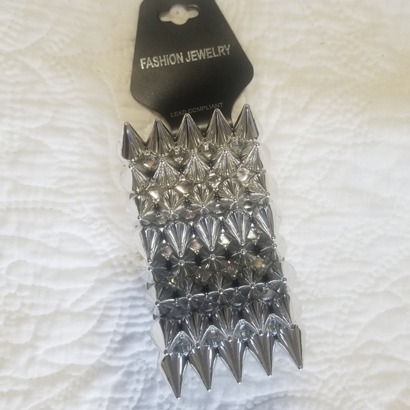 BADASS STUDS BRACELET - Picture 2 of 2